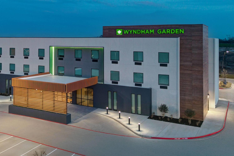 Exterior view 3, Wyndham Garden Anna, Collin