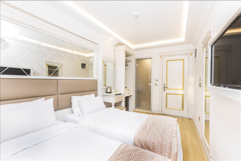 Bedroom 3, City Hall Hotel, Fatih