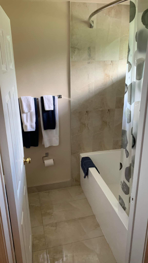 Bathroom 3, Apsley Inn and Restaurant, Peterborough