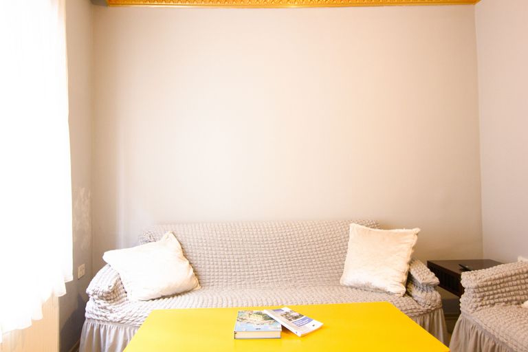 Others 3, Elpida Boutique, Fatih