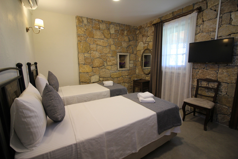 Others 4, Bozcaada Defne Bag Evi, Bozcaada