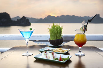 Others 3, Aphrodite Cruises, Hạ Long