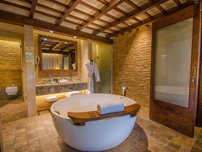 Bathroom 2, Sofitel Dubai The Palm Luxury Apartments Hotel, Dubai