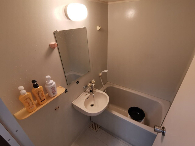 Bathroom 5, Ishigaki House, Ishigaki