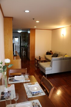 Others 5, Downtown Apartment near BTS Station, Khlong Toey
