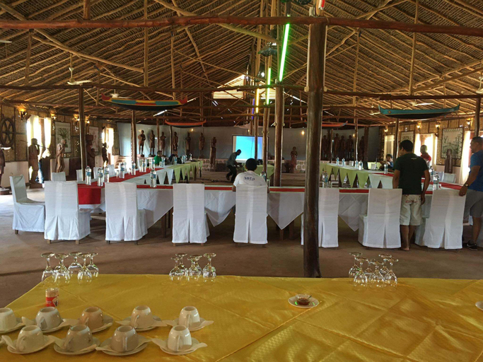 Food & Drinks 4, Kimony Resort, Menabe