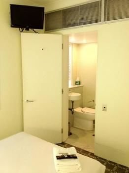 Guestroom 5, L'otel Budget Accommodation, Sydney