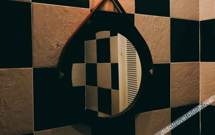 Bathroom 4, Khemjit cafe' and bed, Muang Nakhon Ratchasima