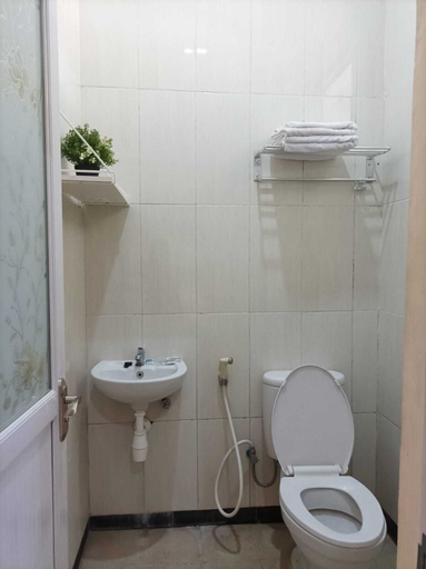 Bathroom 3, Batu Indah Pool Villa, Malang