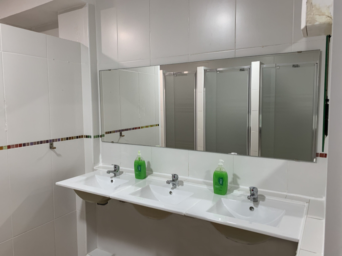 Bathroom, Sunny Room, Málaga