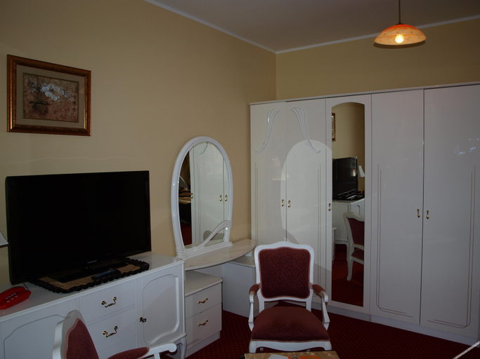 Others 5, Hotel Willa Park, Żagań