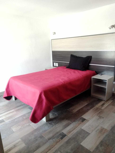 Bedroom 3, Hotel Urban, San Jerónimo Tecuanipan
