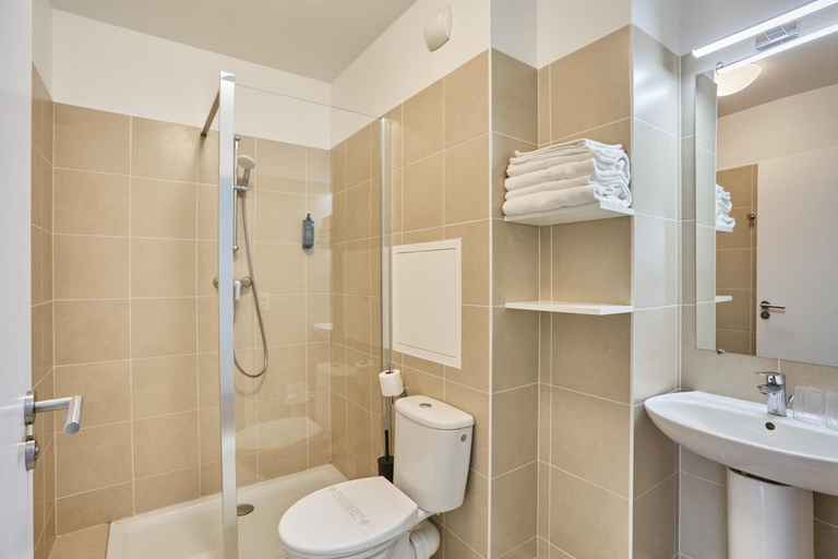 Bathroom 3, MAISON SAINT CHARLES - ASSOCIATION HABITAT et HUMANISME ILE DE FRANCE, Paris