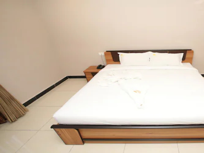 Bedroom 2, HOTEL GOLDEN GATEWAY, Vellore