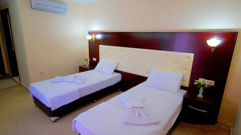 Bedroom 3, Yılmaz Kaptan Otel, Marmaris