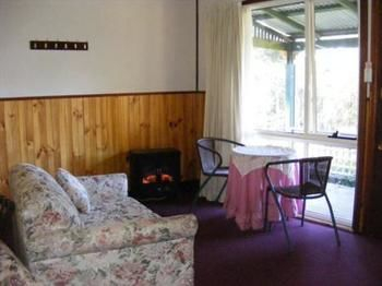 Others 2, Cedar Lodge Cabins, Blue Mountains