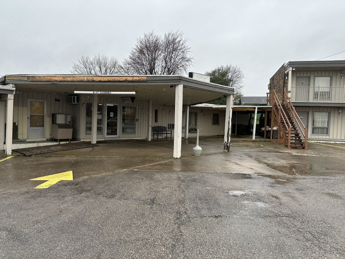 Exterior & Views 2, Stones Motel, Spencer