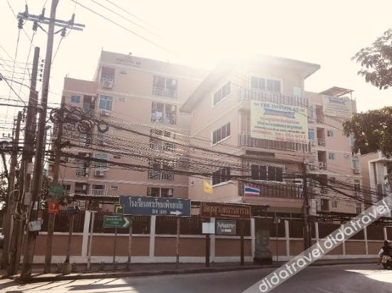 Others 2, The Infinity 62, Phra Khanong