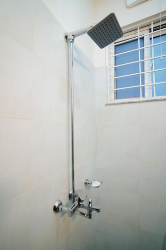 Bathroom 4, Medallion Suites, Lahore