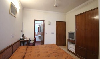 Others 4, Excellency Corporate Homes, Delhi