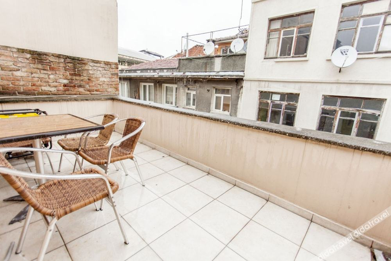 Others 5, Taksim Dora Suit, Beyoğlu