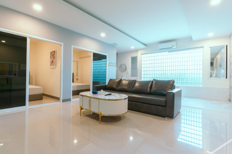 Others 4, HotelNaifun, Muang Chon Buri