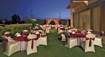 Outdoor Banquet Area 4, Radisson Blu Hotel Haridwar, Hardwar