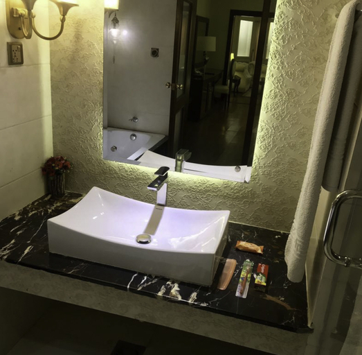 Others 3, Hotel DE SHALIMAR, Multan