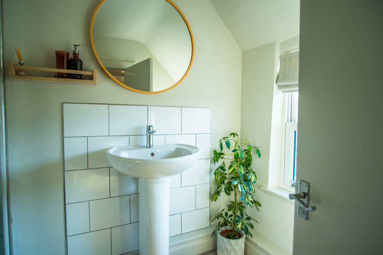 Bathroom 3, Exelby Green Dragon, North Yorkshire
