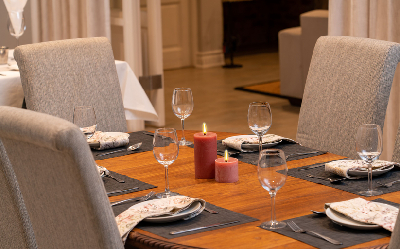 Food & Drinks 5, Grosvenor House, Harare