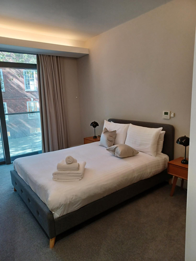 Bedroom 2, Grays Inn by Aeria Apartments, London