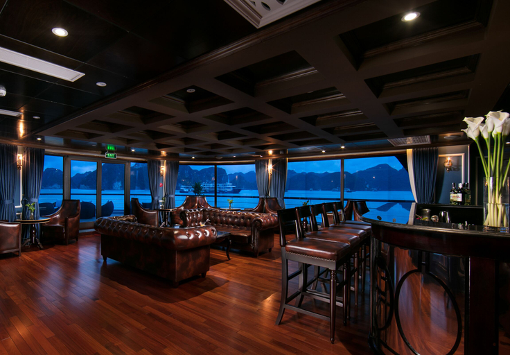 Others 2, Le Theatre Cruise, Hạ Long