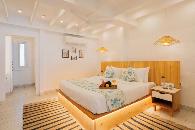 Room 4, ELIVAAS House of Neptune - 3 BHK, North Goa