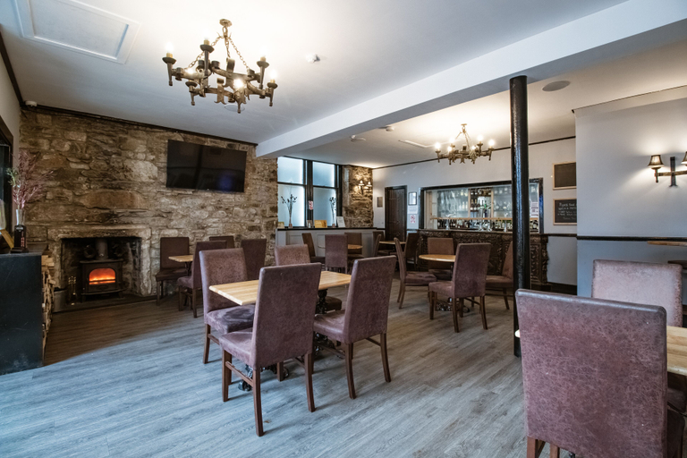 Food & Drinks 5, The Ben Mhor, Highland