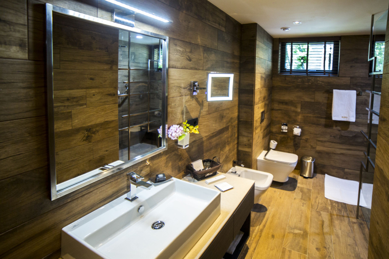 Bathroom 4, ビオリ ウェルネス リゾート, Gardabani