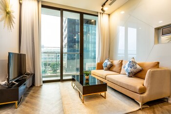 Others 4, Oasis Vinhome Golden River Apt, District 1