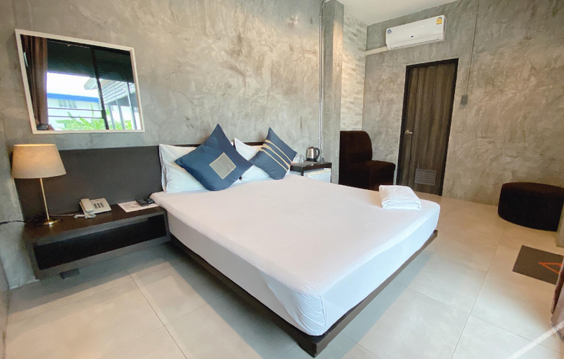 Bedroom 5, All Night 24 Hour, Lat Phrao