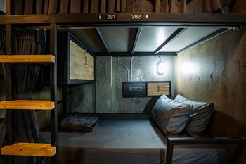 Others 5, Episode 11 Hostel Sukhumvit, Wattana