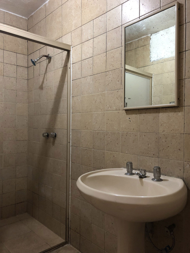 Bathroom 4, Hotel Regis, Monterrey