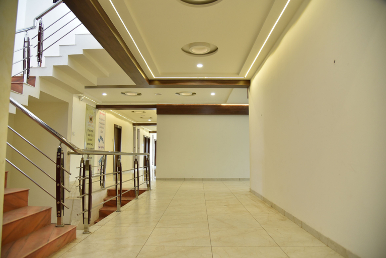 Public Area 3, Hotel Savera Inn, Morbi