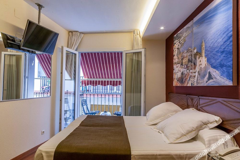 Bedroom 3, Galeon, Barcelona