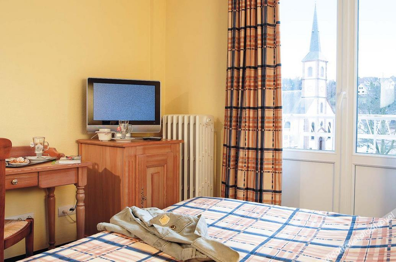 Bedroom 4, Hotel Restaurant Le Bristol, Bas-Rhin
