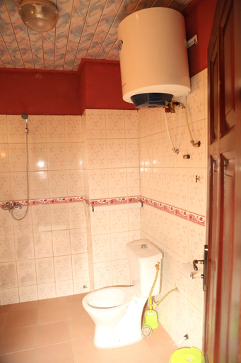 Bathroom 4, Le belvédère, Mfoundi