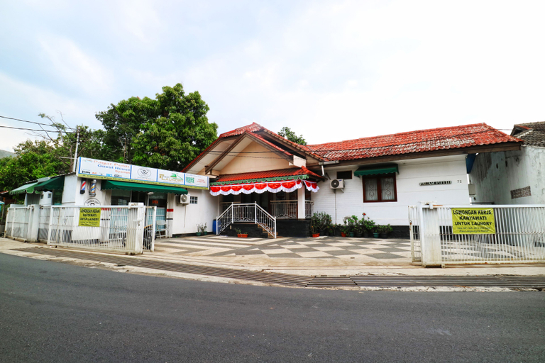 Others 4, Pagar Putih Guest House Syariah, Bandung