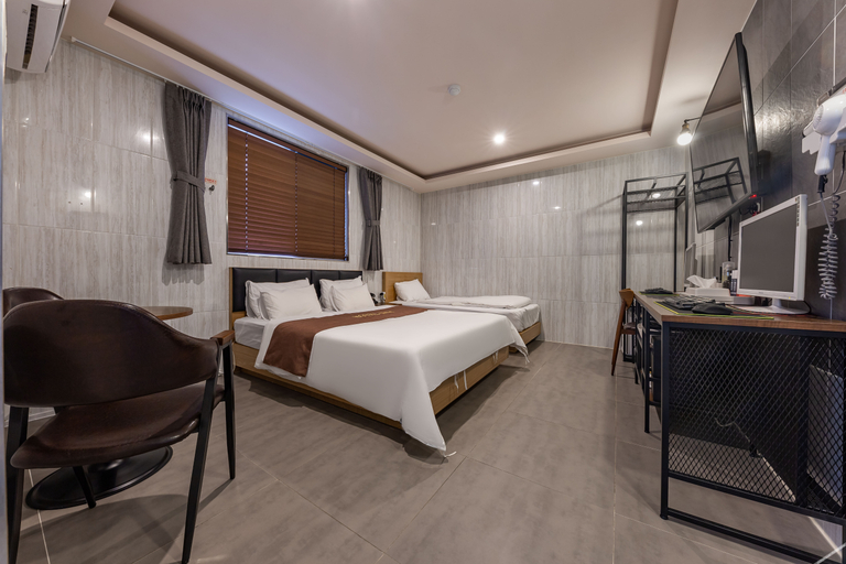 Bedroom 4, Black Pearl Gongju, Gongju