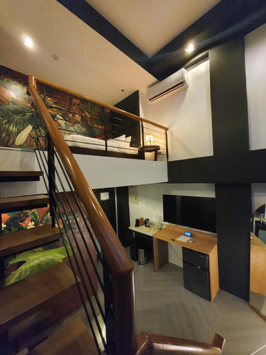 Food & Drinks, Havitat Boutique Hotel - Poblacion, Makati City