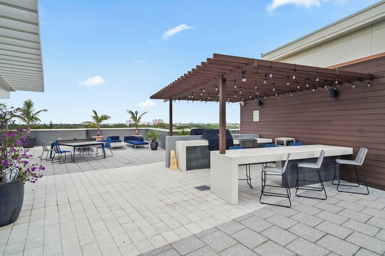 BBQ/picnic area 5, MidBlock 712, Miami-Dade