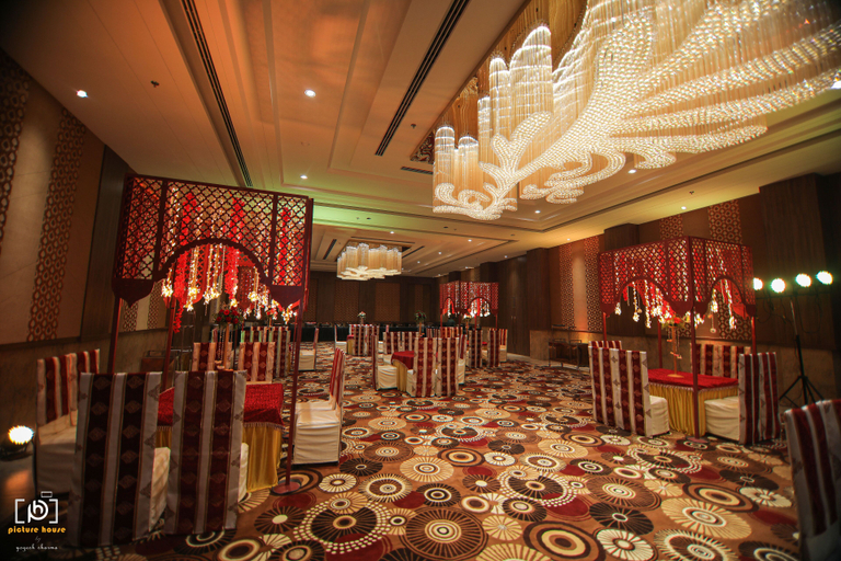 Food & Drinks, The Lalita Grand, Mathura