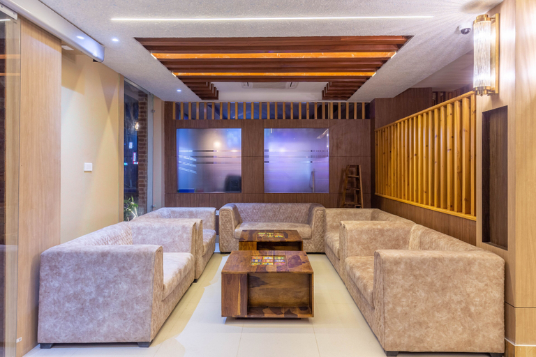Public Area 2, Chitwan Midtown Hotel, Narayani