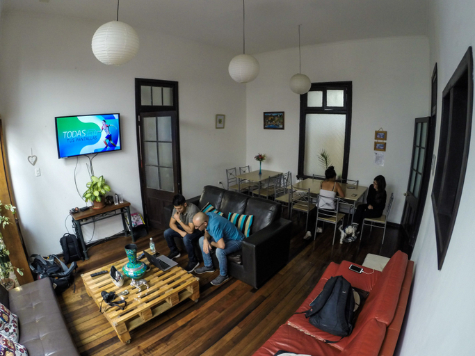 Food & Drinks 4, Volta Inn Hostel, Valparaíso
